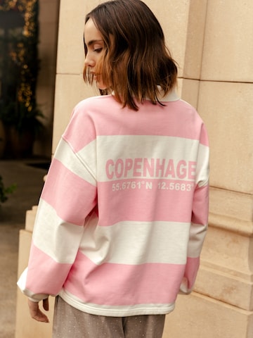 Crās Koszulka ' Sistacras ' w kolorze różowy