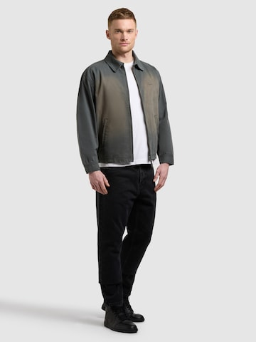 khujo - Chaqueta de entretiempo 'Noam' en gris