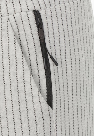 Redbridge Regular Chino Pants 'Hamilton' in White