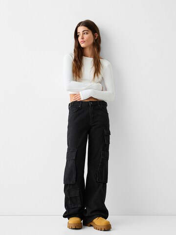 Bershka Wide leg Cargo Jeans in Black