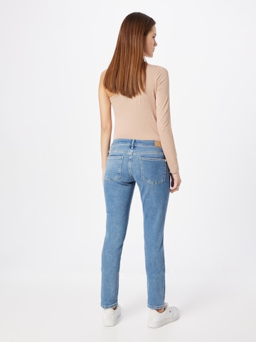 Mavi Slimfit Jeans 'Lindy' i blå