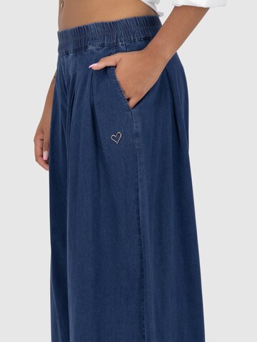 Wide leg Pantaloni con pieghe di Alife and Kickin in blu