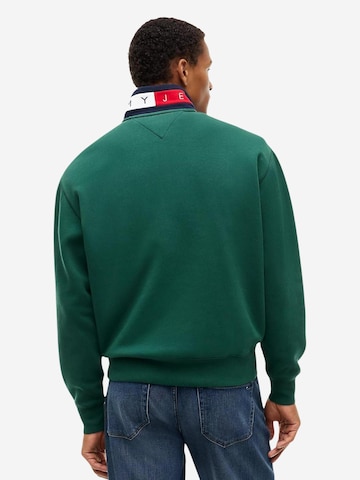 Pullover 'DM0DM23605' di Tommy Jeans in verde