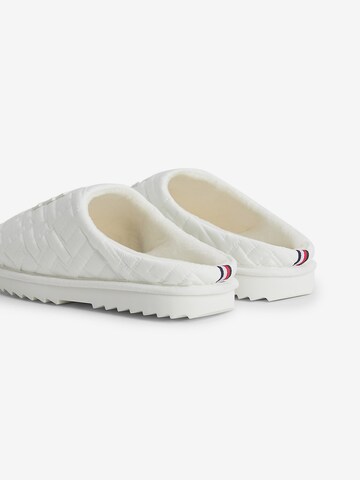 Pantoufle TOMMY HILFIGER en blanc