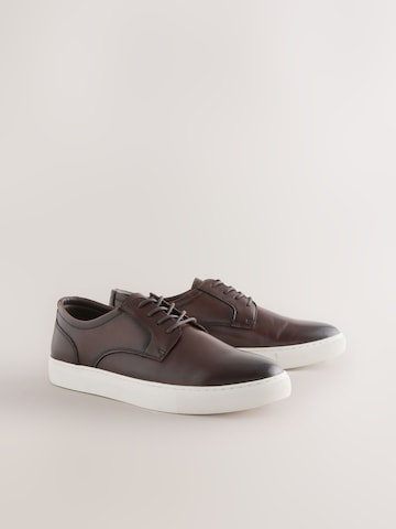 Next Sneaker in Braun