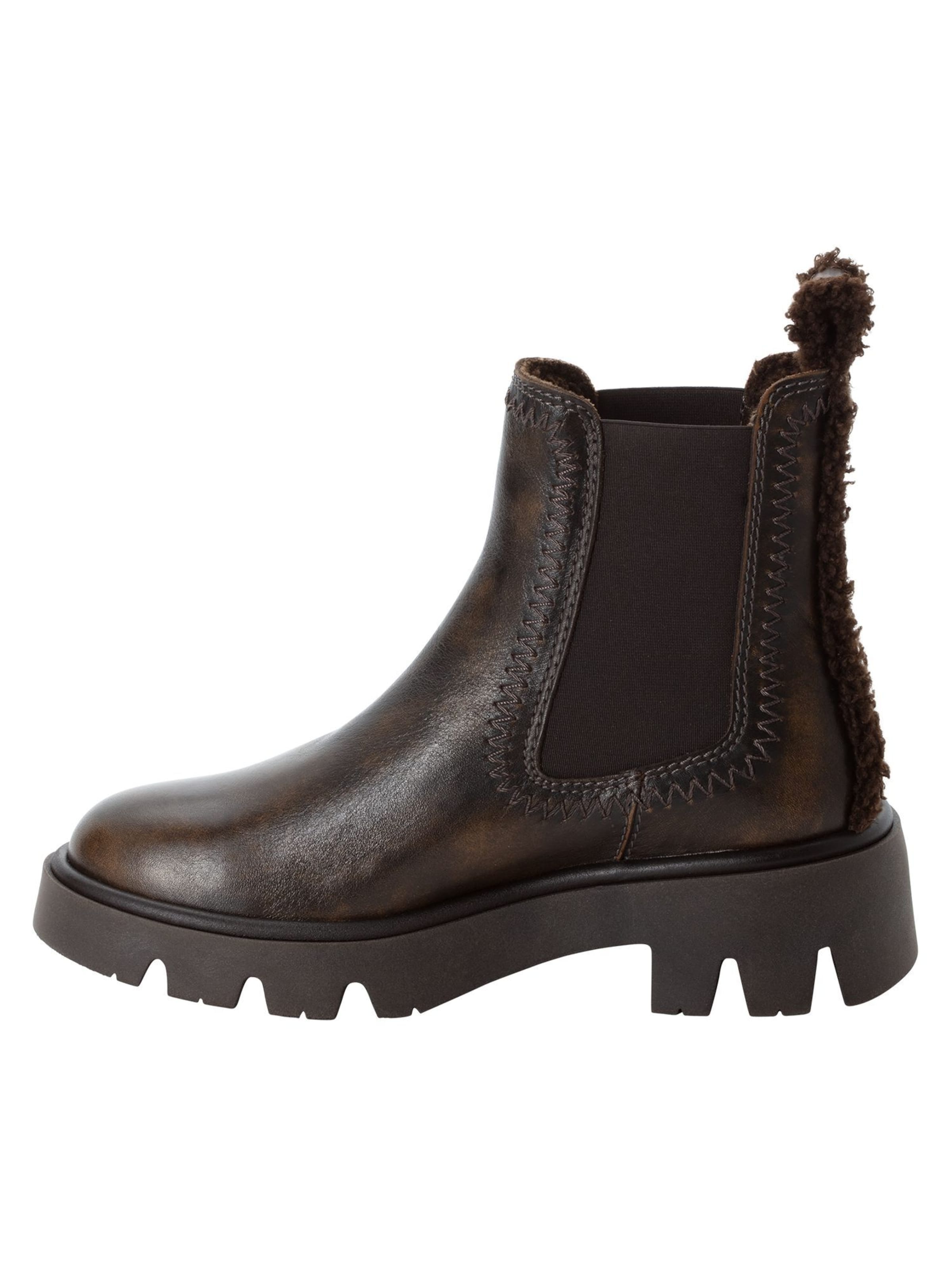 Tamaris Chelsea boots in Brown
