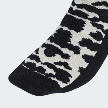 Chaussettes ADIDAS ORIGINALS en blanc