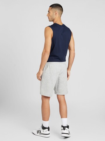 Champion Authentic Athletic Apparel Regular Shorts in Grau