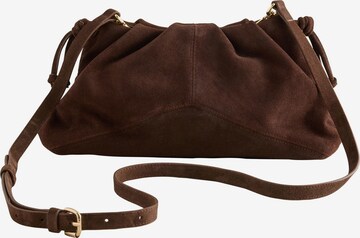 Next Clutch in Bruin: voorkant