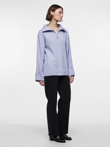 PIECES Pullover 'HASY' i blå