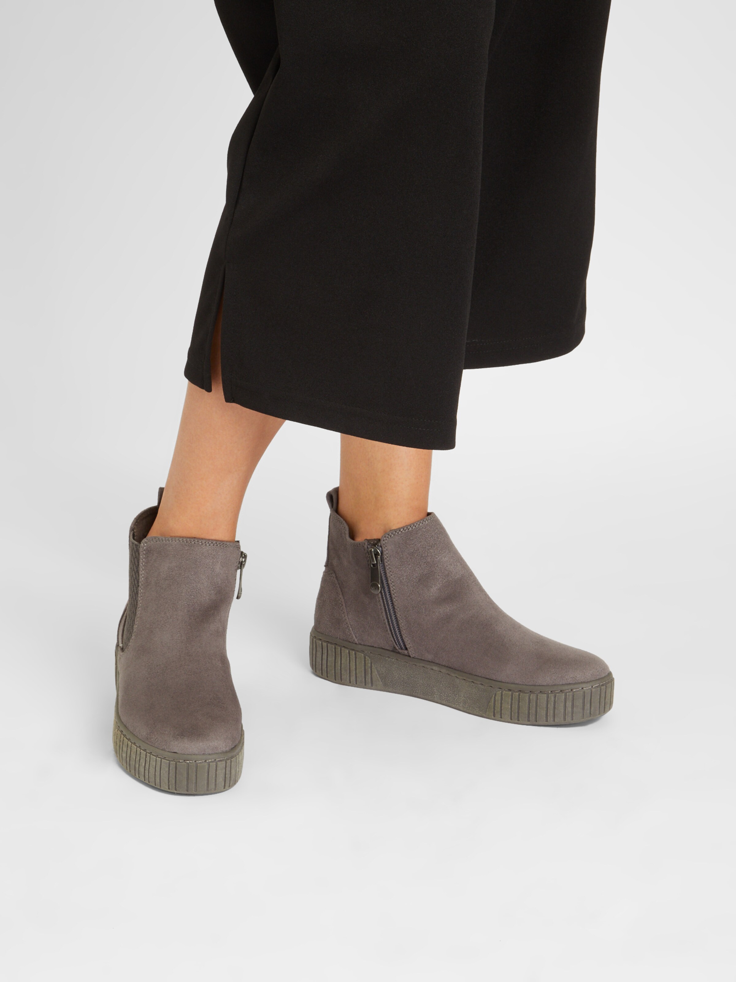 Marco tozzi store chelsea boots