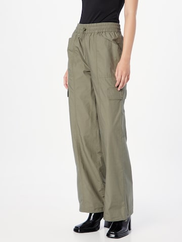 mbym - Loosefit Pantalón cargo 'Damika' en verde: frente