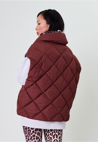 OH APRIL Vest 'Onyx' in Red