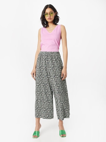 s.Oliver Wide leg Trousers in Black