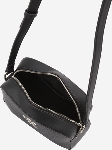 Sac à bandoulière Calvin Klein Jeans en noir