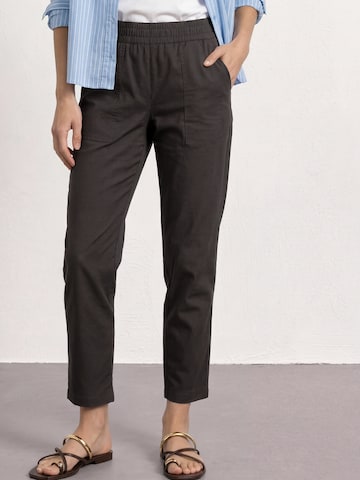 STREET ONE Slim fit Chino Pants in Brown: front
