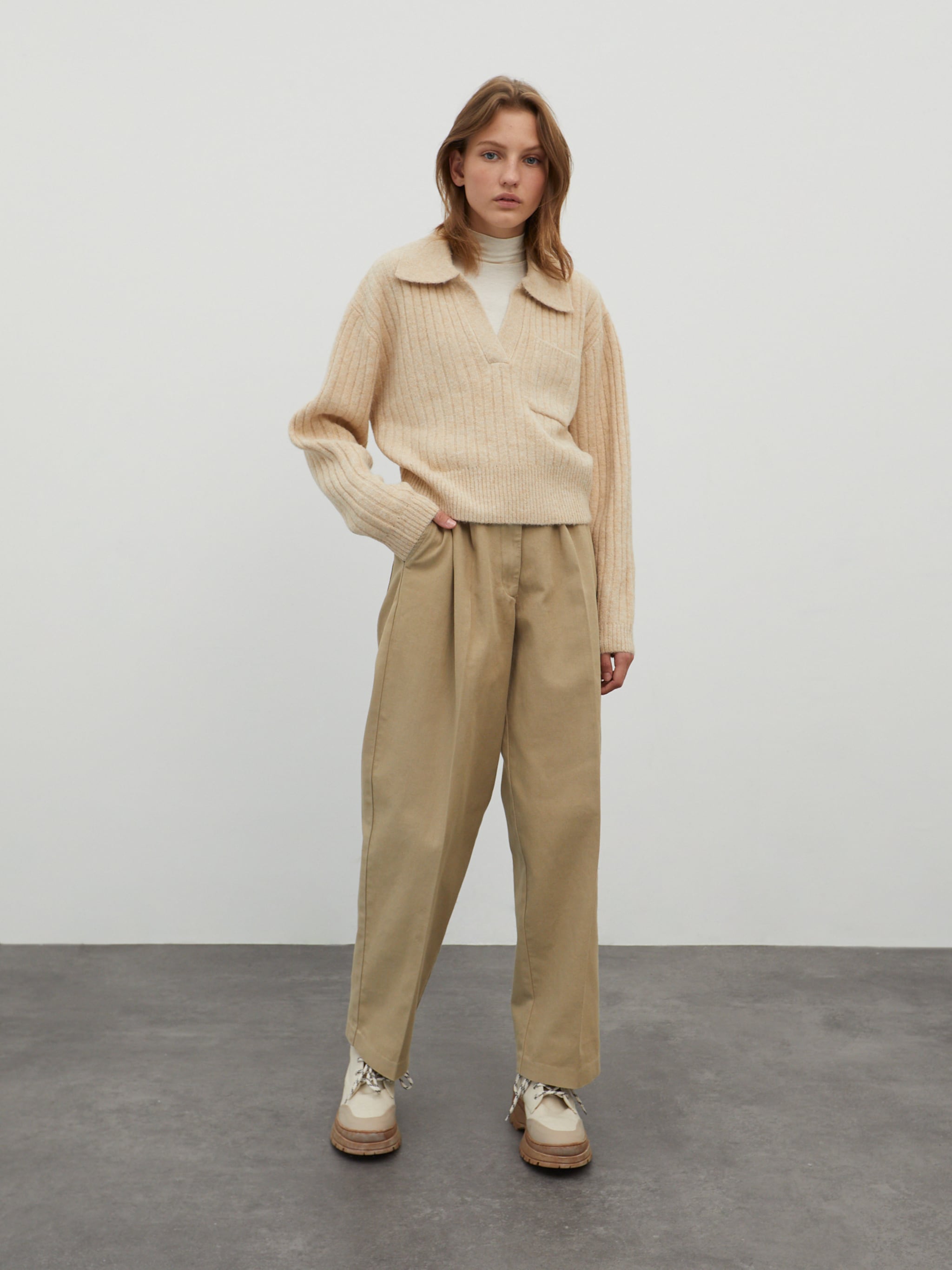 EDITED Producten Bandplooi jeans 'Chiara' Sand
