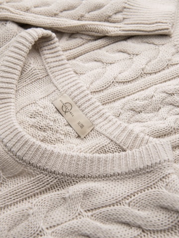 Ombre Sweater in White