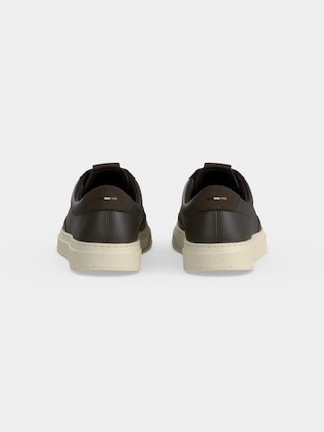 BOSS Sneaker 'Kieran' in Braun