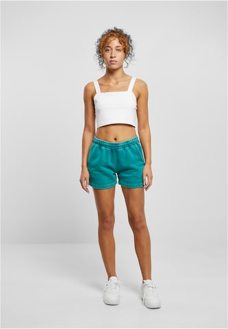 Urban Classics Regular Shorts in Grün