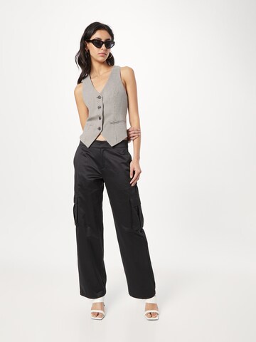 Regular Pantalon cargo Gina Tricot en noir