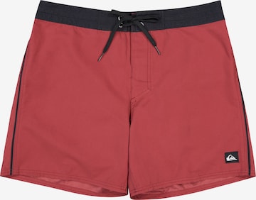 QUIKSILVER Badeshorts in Rot: Vorderseite