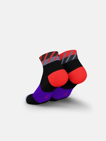 INCYLENCE Athletic Socks 'DISRUPTS SHORT' in Red