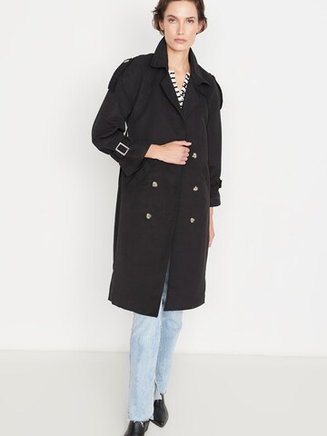 Cappotto di mezza stagione di Trendyol in nero