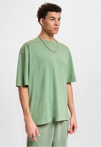 Maglietta di DEF in verde: frontale