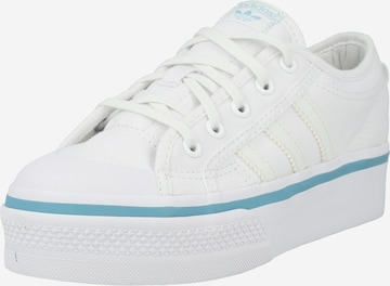 ADIDAS ORIGINALS Sneakers 'Nizza Platform' i hvit: forside