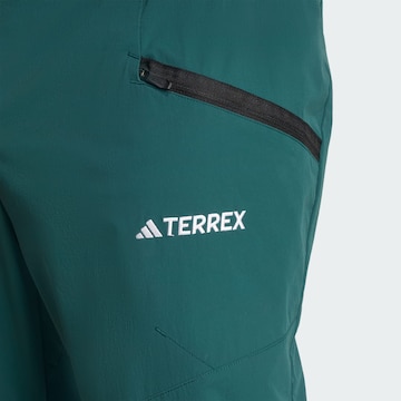 ADIDAS TERREX Slimfit Outdoorbroek 'Xperior' in Groen