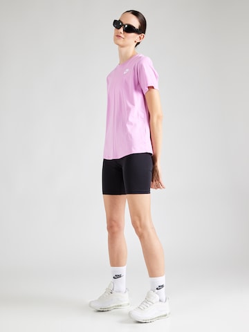Tricou 'Club Essential' de la Nike Sportswear pe roz