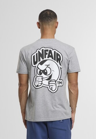 Unfair Athletics Shirt 'Punchingball' in Grijs: voorkant