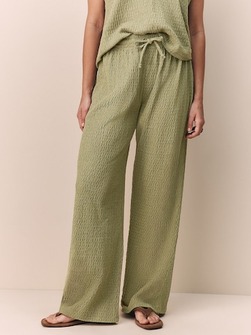 Regular Pantalon Next en vert : devant