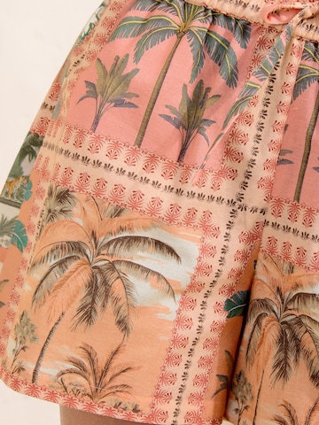 Friends Like These Loosefit Shorts in Pink