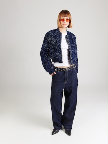 Maglietta di GUESS JEANS in bianco