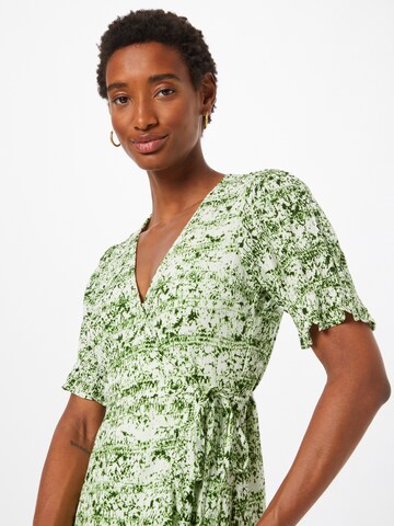 Rochie de vară 'Rosy' de la Freebird pe verde