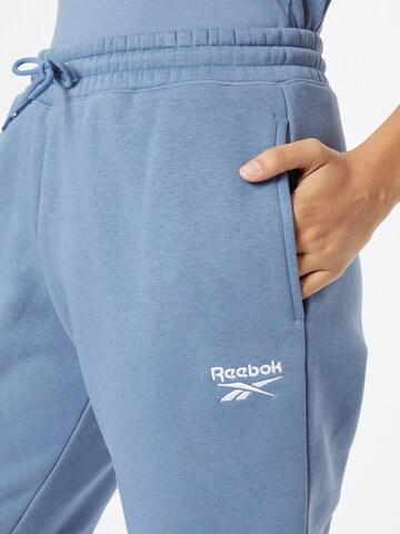 ReebokTapered Sportske hlače - plava boja