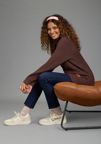 KangaROOS Pullover in Braun