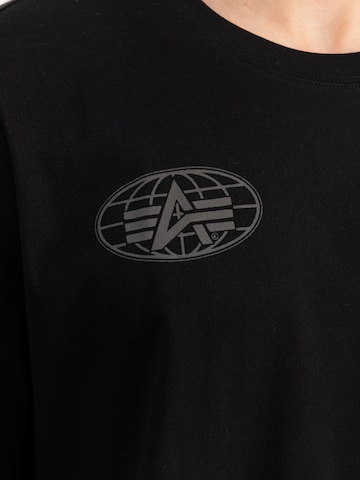ALPHA INDUSTRIES T-shirt i svart