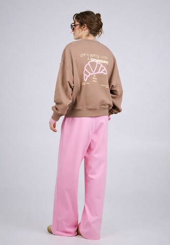 Felpa 'Croissant' di OH APRIL in marrone