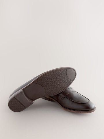 Chaussure basse Next en marron