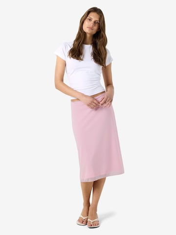 Noisy may Nederdel 'NMJudith' i pink