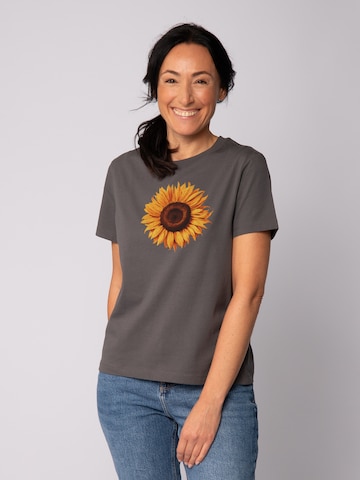 Watapparel Shirt 'Sonnenblume' in Grey: front