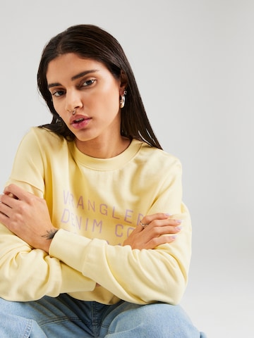 WRANGLER Sweatshirt i gul