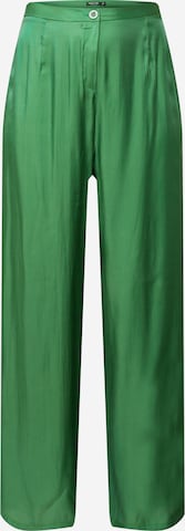 Nasty Gal Plus Wide leg Trousers in Green: front