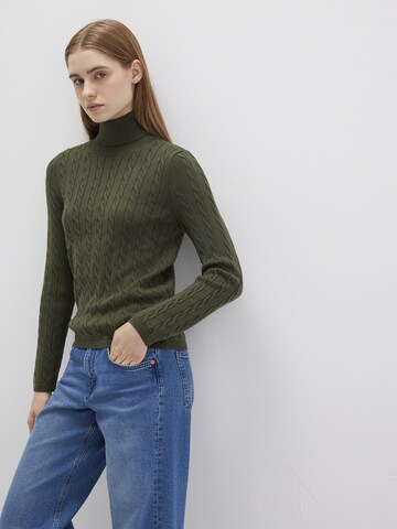 Mavi Sweater in Green