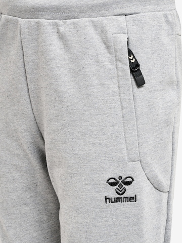 Hummel Regular Sporthose in Grau