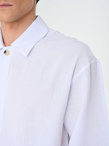 AntiochComfort Fit Košulja - bijela boja