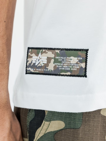 ALPHA INDUSTRIES T-shirt i vit